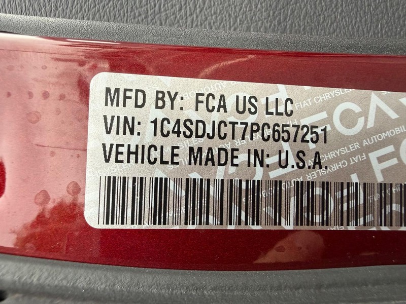 Dodge Durango Vehicle Full-screen Gallery Image 36