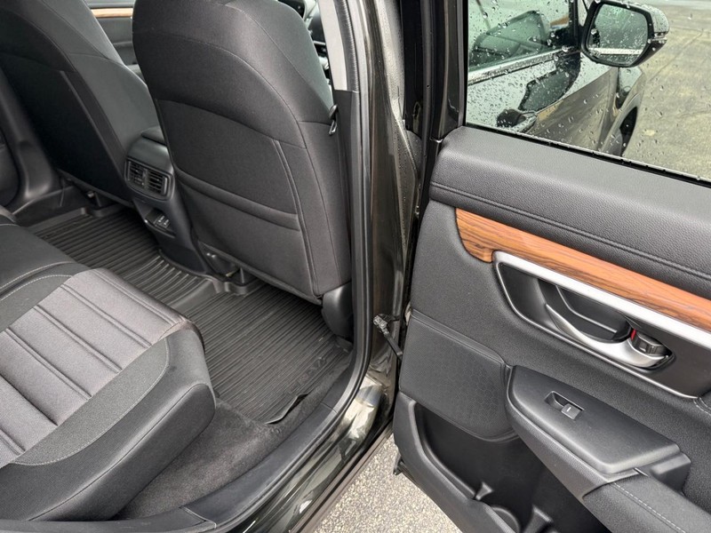 Honda CR-V Vehicle Full-screen Gallery Image 12