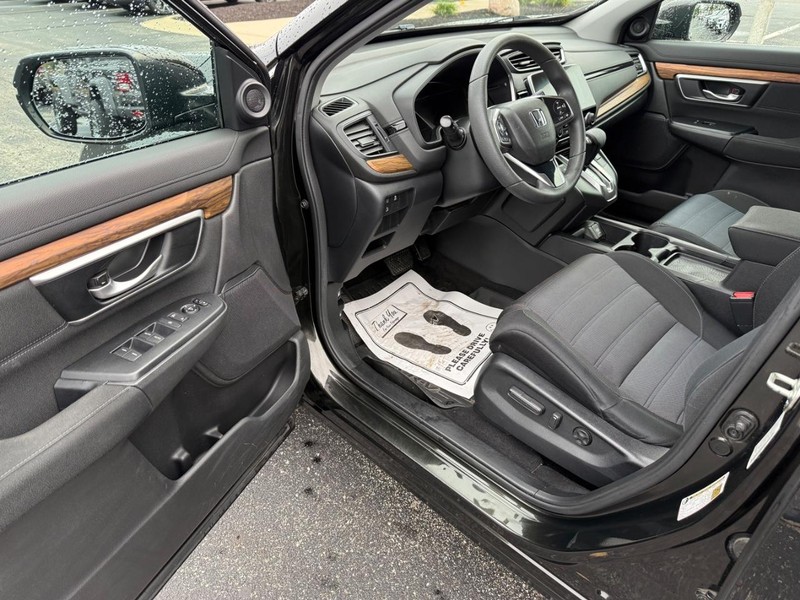 Honda CR-V Vehicle Full-screen Gallery Image 18