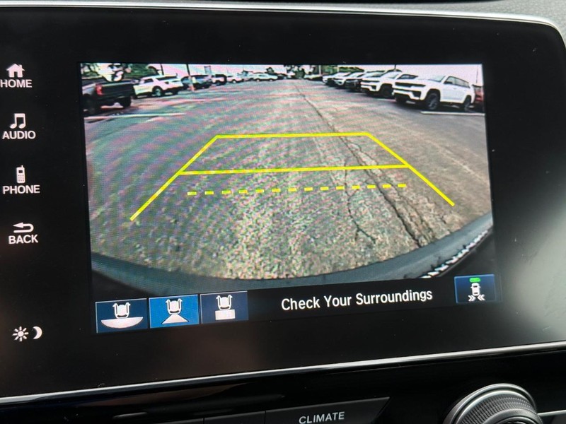 Honda CR-V Vehicle Full-screen Gallery Image 26