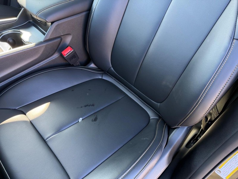 Jeep Grand Cherokee Vehicle Full-screen Gallery Image 31