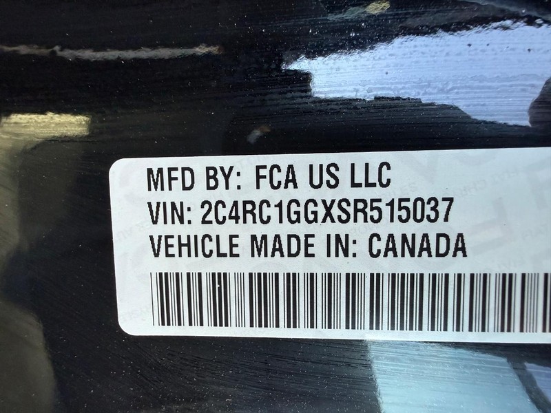 Chrysler Pacifica Vehicle Full-screen Gallery Image 33