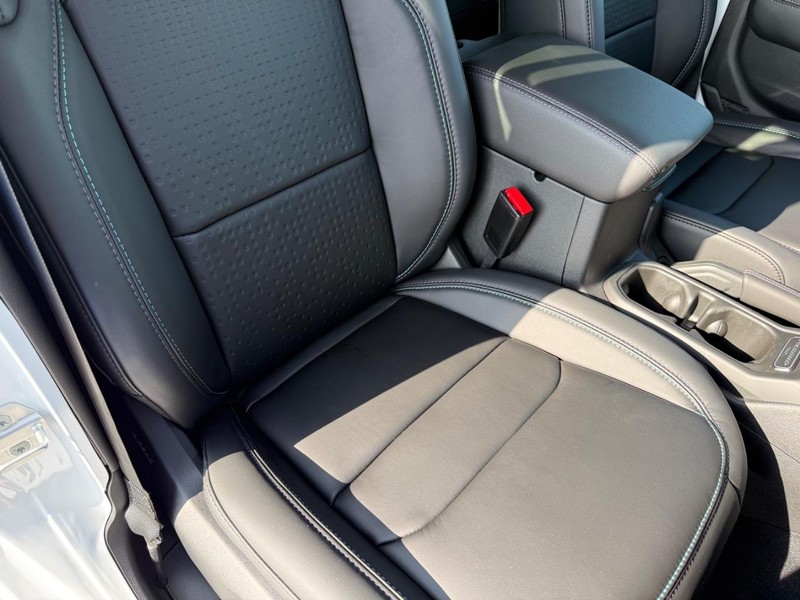 Jeep Wrangler Vehicle Full-screen Gallery Image 15