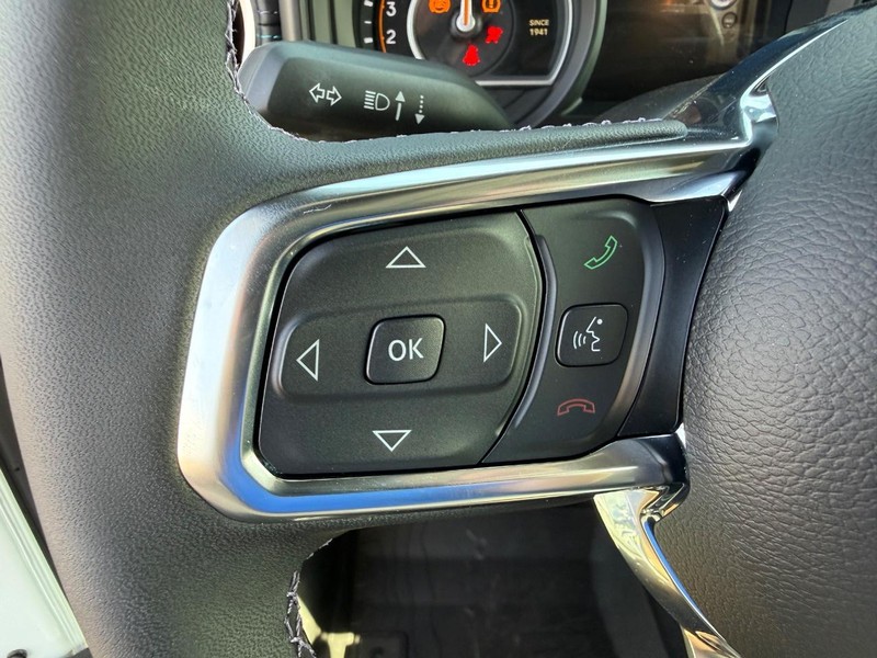 Jeep Wrangler Vehicle Full-screen Gallery Image 19