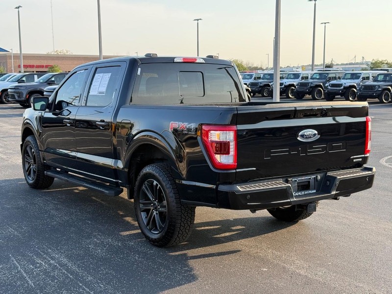 Ford F-150 Vehicle Full-screen Gallery Image 5