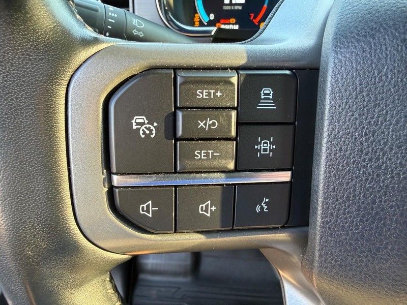 Ford F-150 Vehicle Full-screen Gallery Image 19