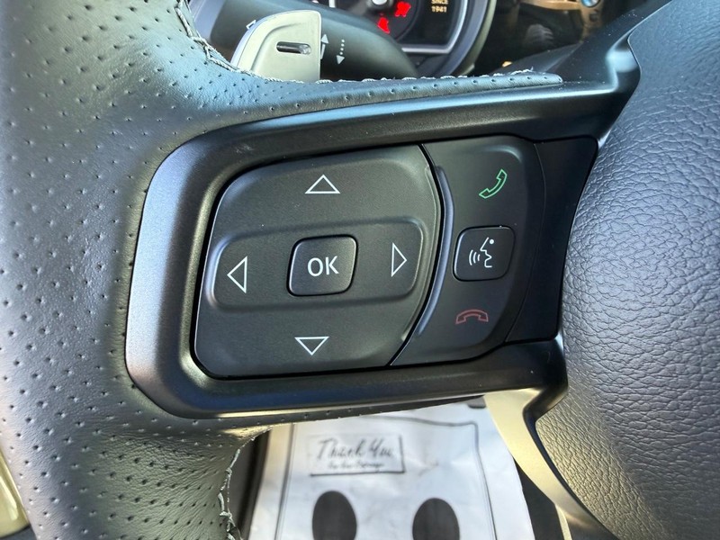 Jeep Wrangler Vehicle Full-screen Gallery Image 19
