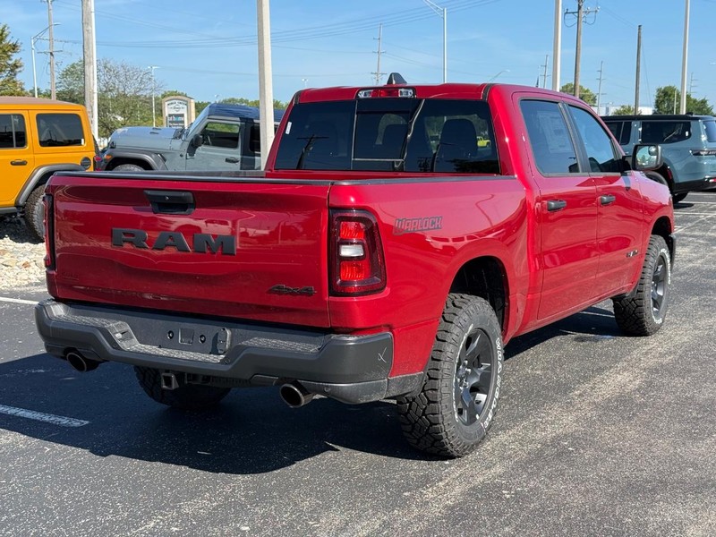 Ram 1500 Vehicle Full-screen Gallery Image 3