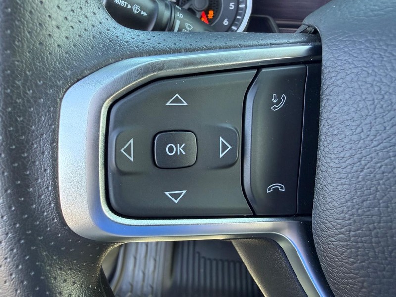 Ram 1500 Vehicle Full-screen Gallery Image 19