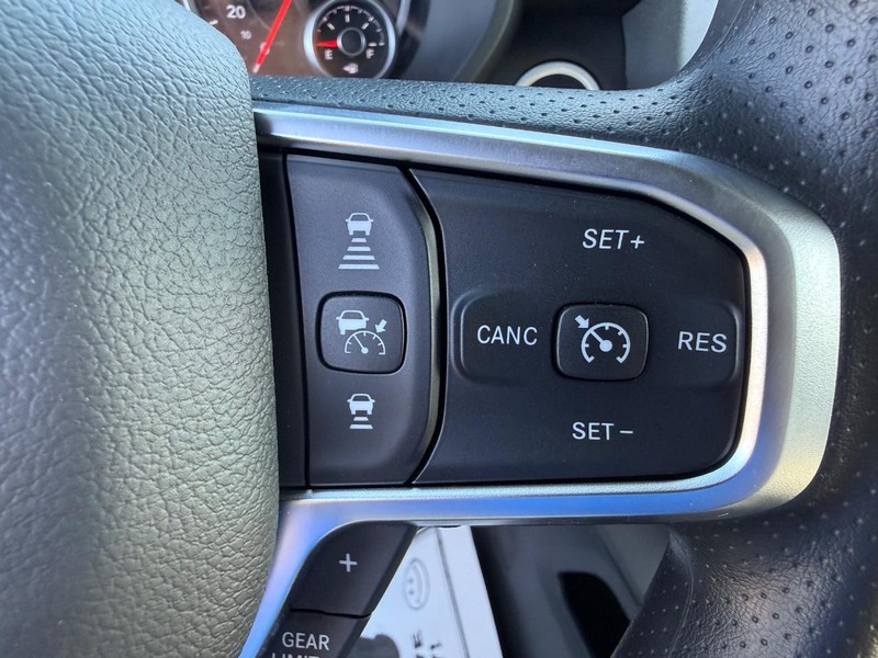 Ram 1500 Vehicle Full-screen Gallery Image 20