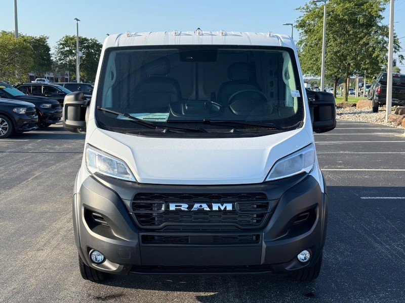 Ram ProMaster Cargo Van Vehicle Full-screen Gallery Image 9