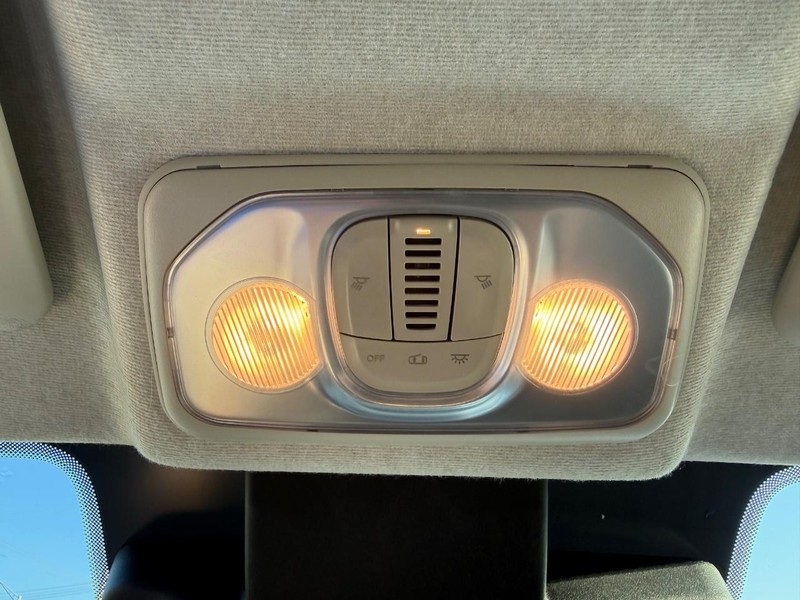 Ram ProMaster Cargo Van Vehicle Full-screen Gallery Image 28