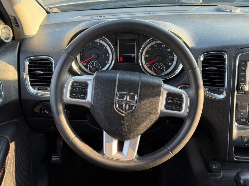 Dodge Durango Vehicle Full-screen Gallery Image 14