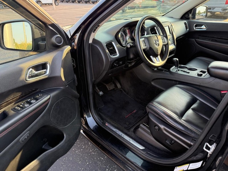 Dodge Durango Vehicle Full-screen Gallery Image 18