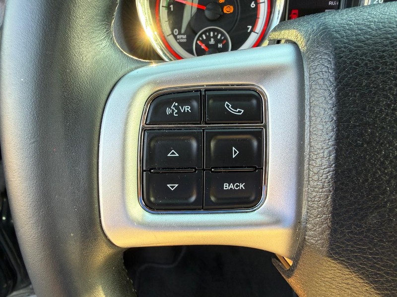 Dodge Durango Vehicle Full-screen Gallery Image 21