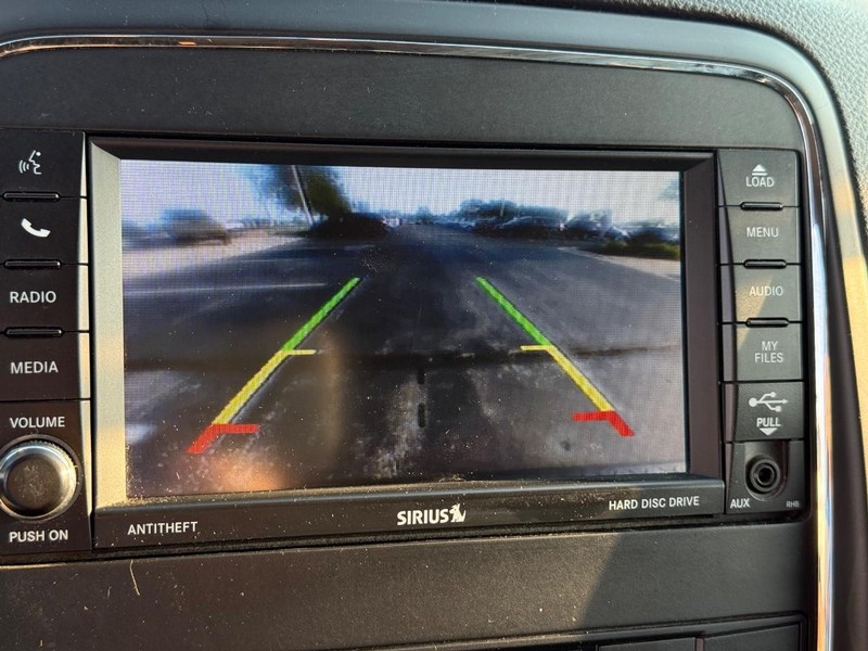 Dodge Durango Vehicle Full-screen Gallery Image 24
