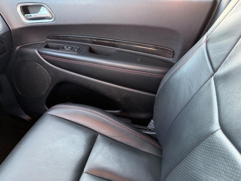 Dodge Durango Vehicle Full-screen Gallery Image 28