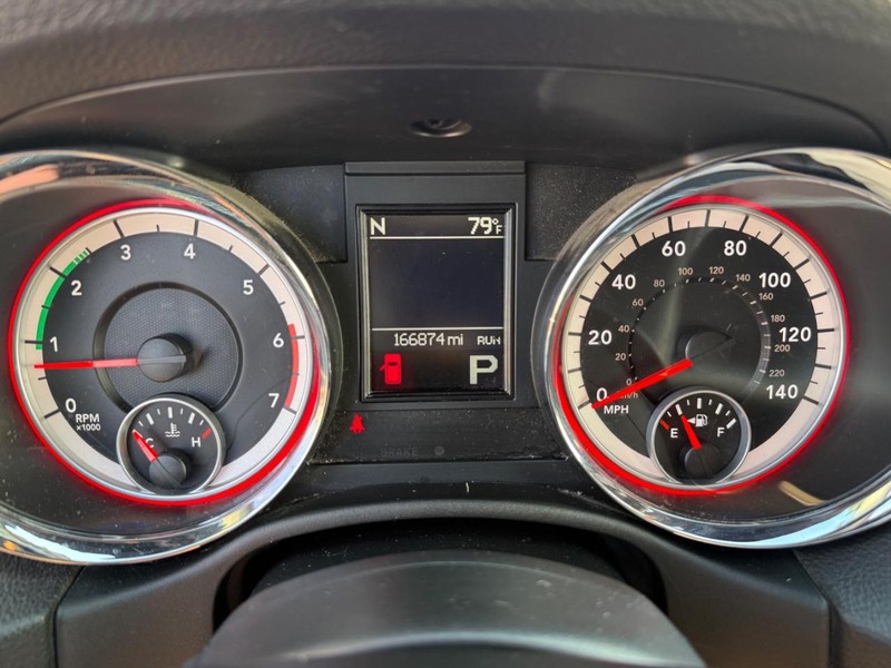 Dodge Durango Vehicle Full-screen Gallery Image 29