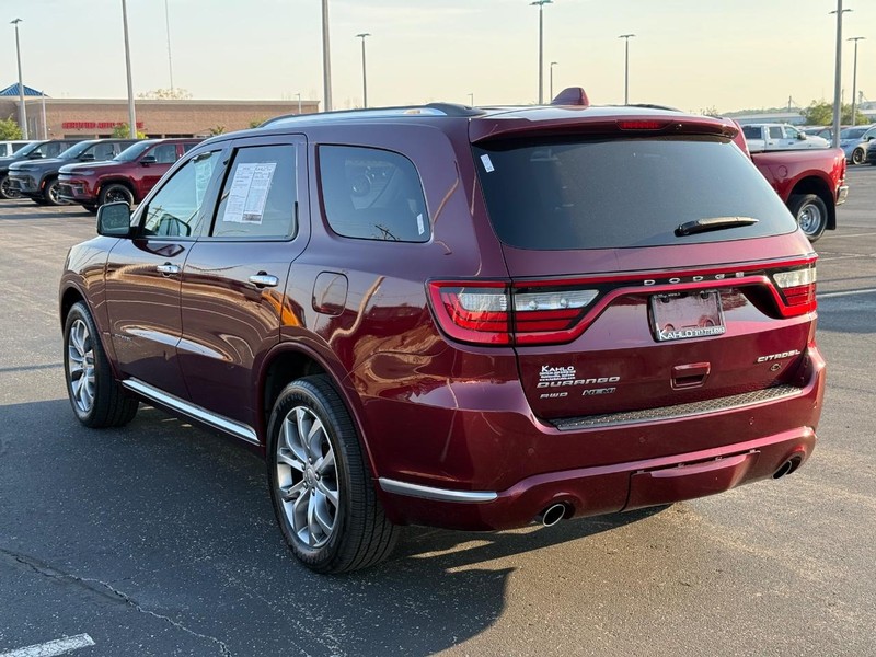 Dodge Durango Vehicle Full-screen Gallery Image 5