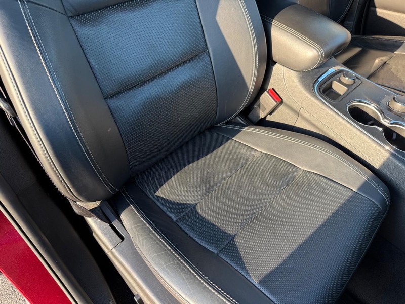 Dodge Durango Vehicle Full-screen Gallery Image 18