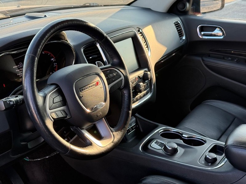 Dodge Durango Vehicle Full-screen Gallery Image 21