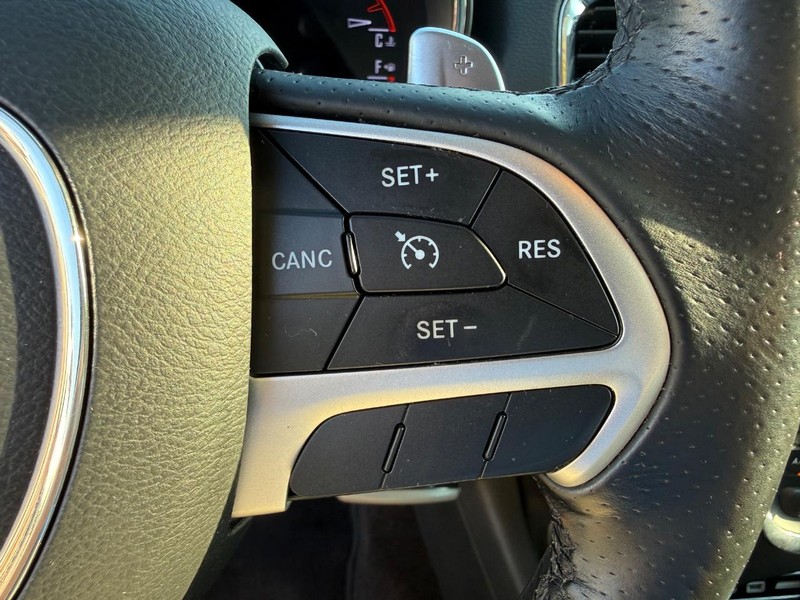 Dodge Durango Vehicle Full-screen Gallery Image 23