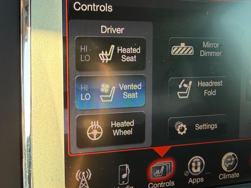 Dodge Durango Vehicle Full-screen Gallery Image 27