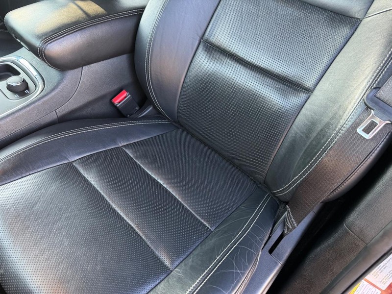 Dodge Durango Vehicle Full-screen Gallery Image 34