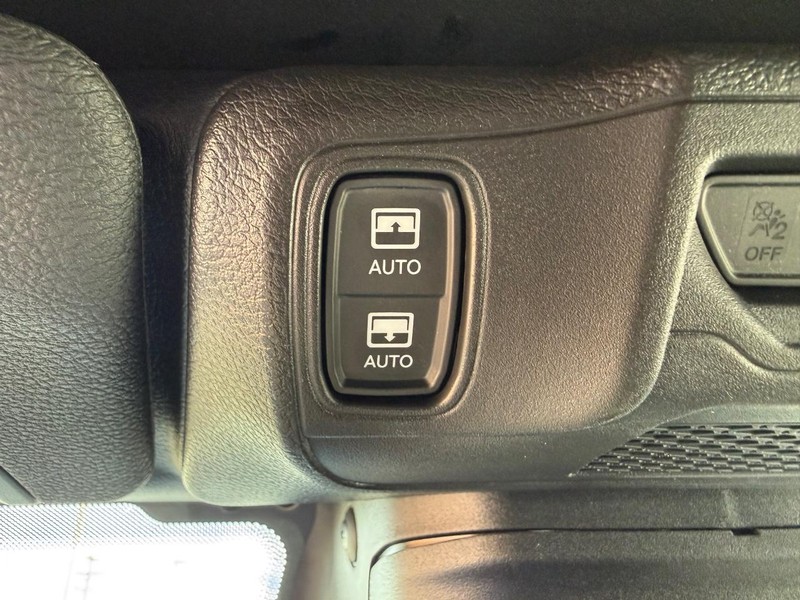 Jeep Wrangler Vehicle Full-screen Gallery Image 28