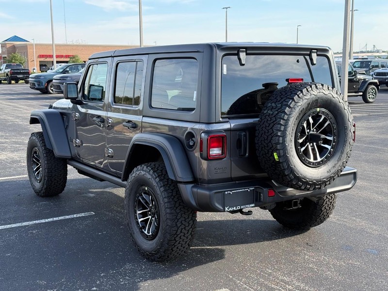 Jeep Wrangler Vehicle Full-screen Gallery Image 5