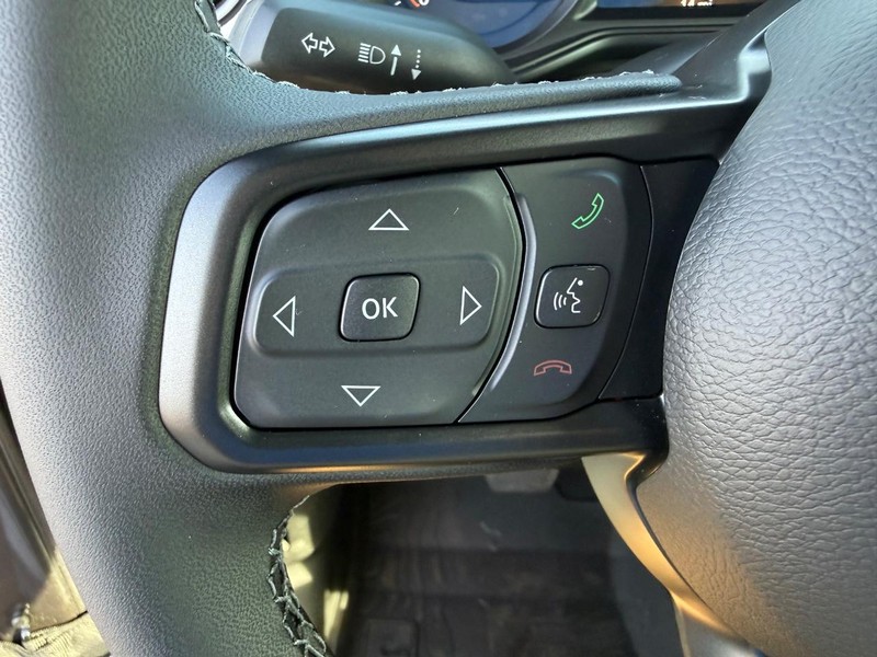 Jeep Wrangler Vehicle Full-screen Gallery Image 18