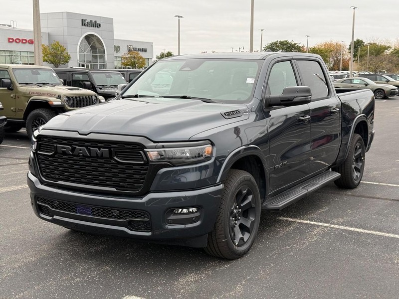 Ram 1500 Vehicle Full-screen Gallery Image 8