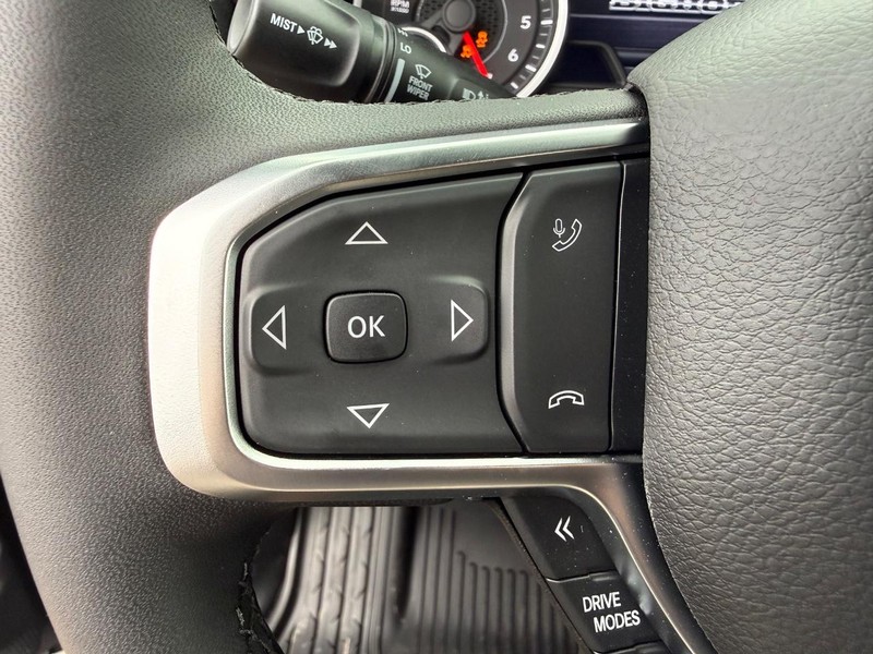 Ram 1500 Vehicle Full-screen Gallery Image 19