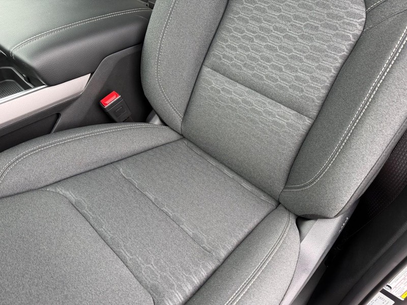 Ram 1500 Vehicle Full-screen Gallery Image 29