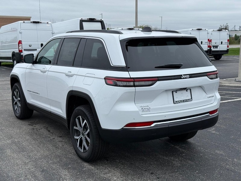 Jeep Grand Cherokee Vehicle Full-screen Gallery Image 5