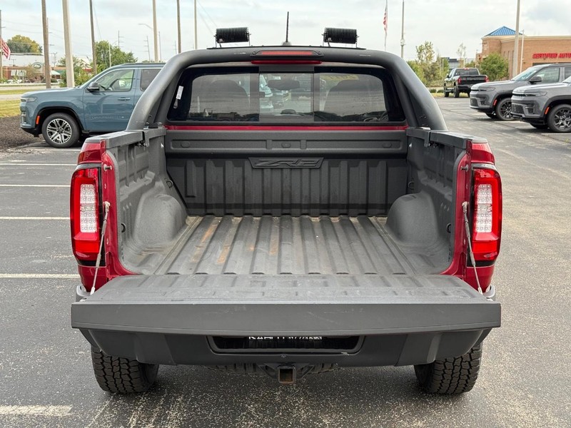 Chevrolet Colorado Vehicle Full-screen Gallery Image 07