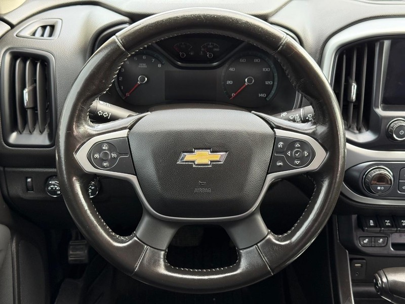 Chevrolet Colorado Vehicle Full-screen Gallery Image 13