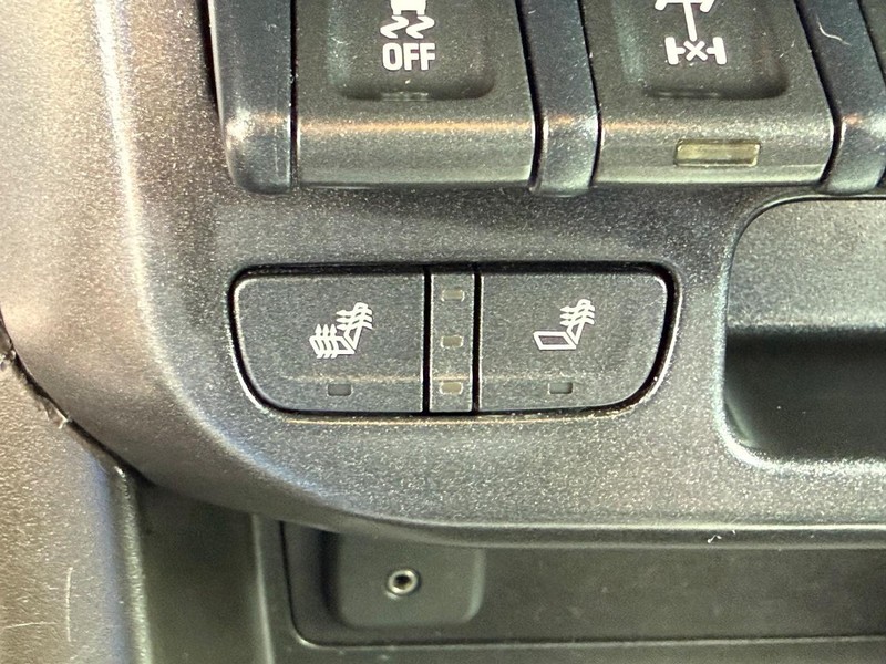 Chevrolet Colorado Vehicle Full-screen Gallery Image 21