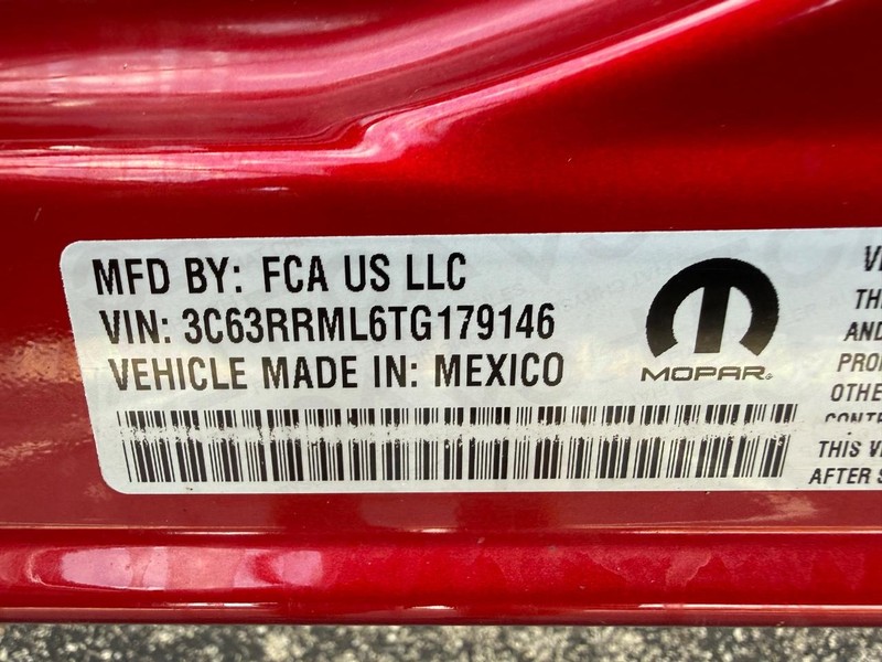 Ram 3500 Vehicle Full-screen Gallery Image 30