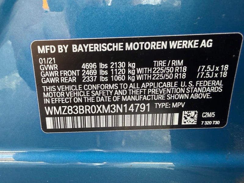 MINI Countryman Vehicle Full-screen Gallery Image 34