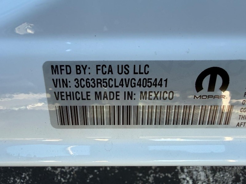 Ram 2500 Vehicle Full-screen Gallery Image 30