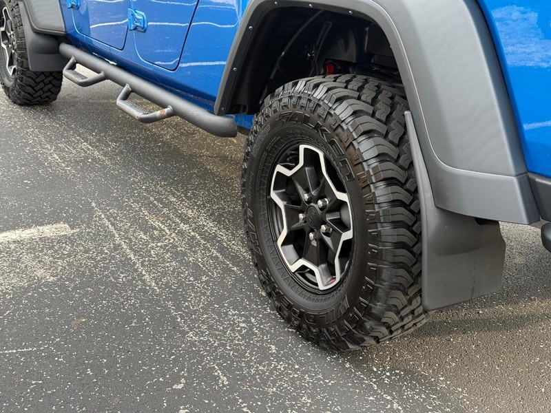 Jeep Gladiator Vehicle Full-screen Gallery Image 6