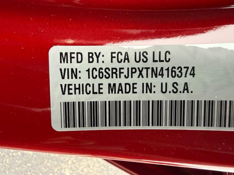 Ram 1500 Vehicle Full-screen Gallery Image 31