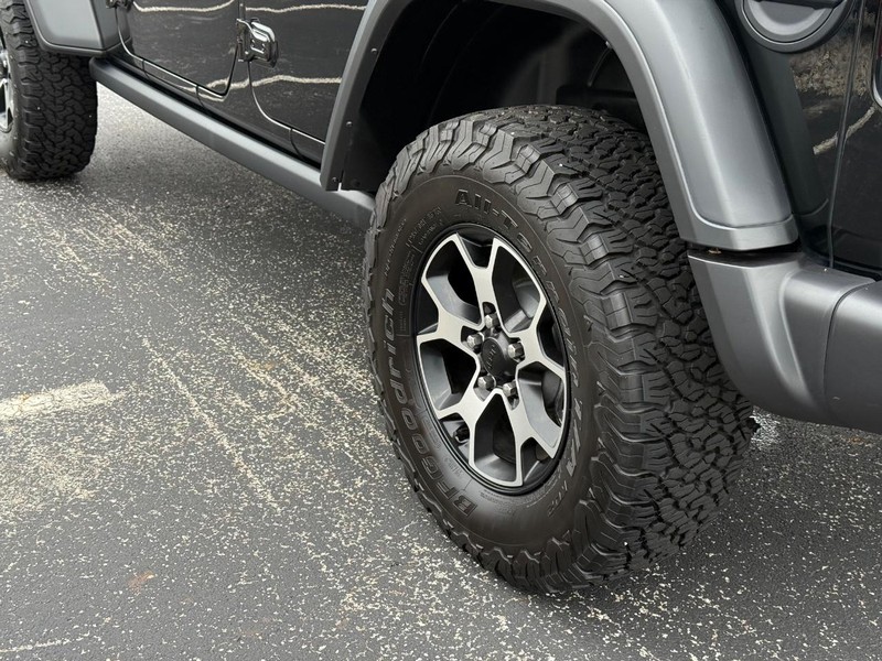 Jeep Wrangler Vehicle Full-screen Gallery Image 6
