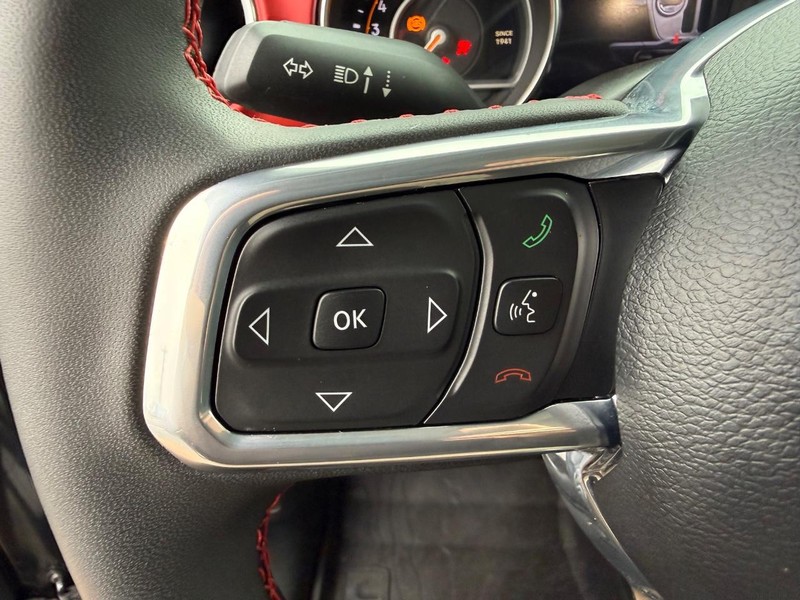 Jeep Wrangler Vehicle Full-screen Gallery Image 20