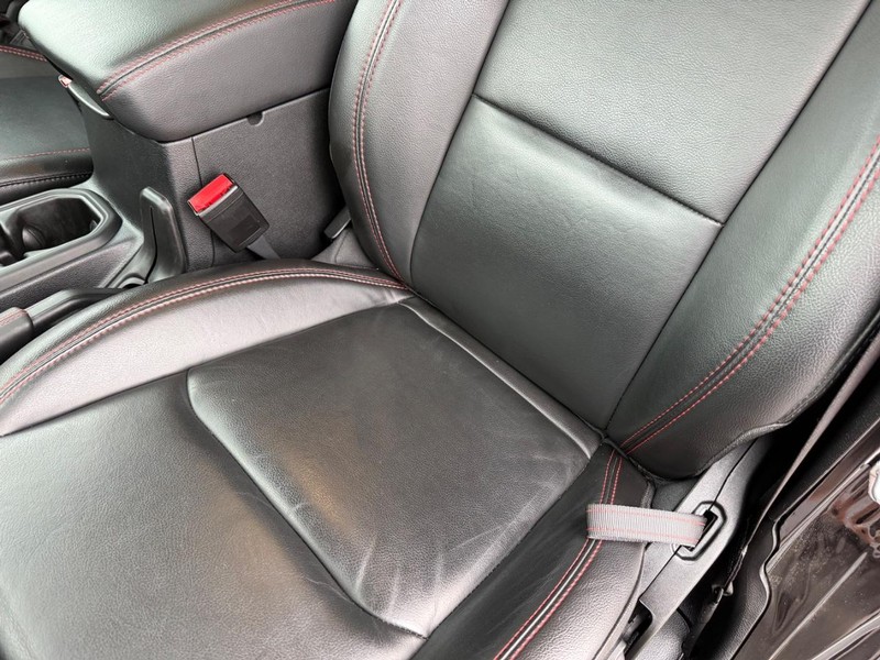 Jeep Wrangler Vehicle Full-screen Gallery Image 31