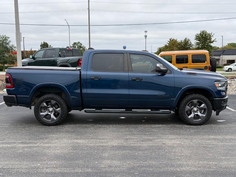 Ram 1500 Vehicle Full-screen Gallery Image 2