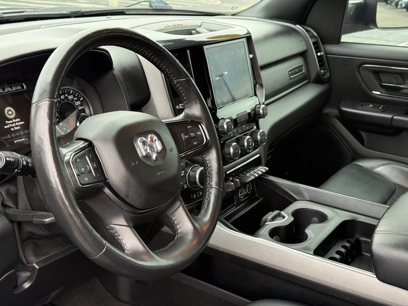 Ram 1500 Vehicle Full-screen Gallery Image 19