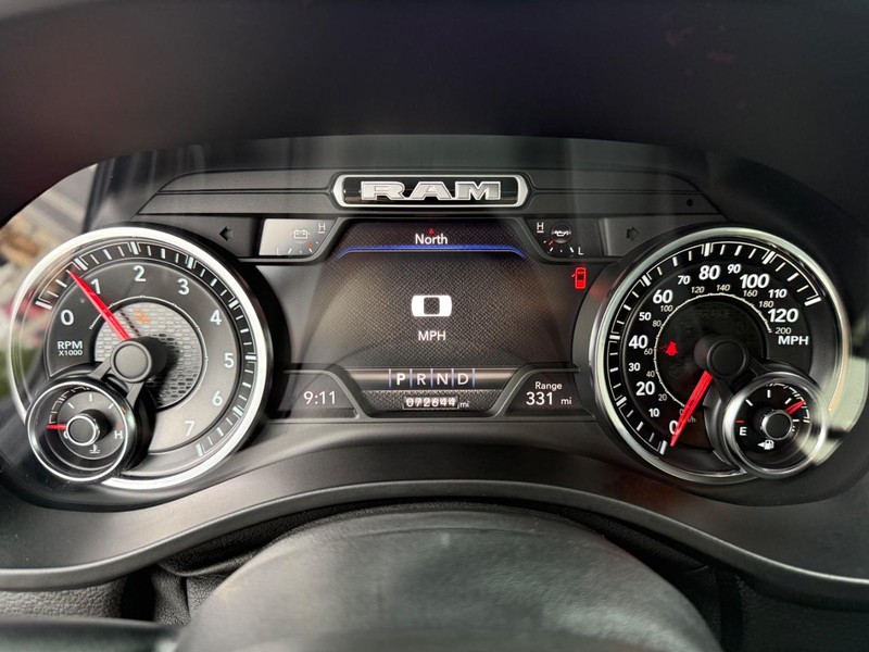 Ram 1500 Vehicle Full-screen Gallery Image 30