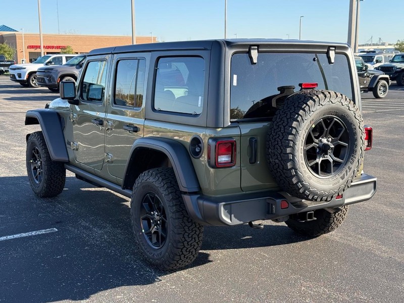Jeep Wrangler Vehicle Full-screen Gallery Image 5